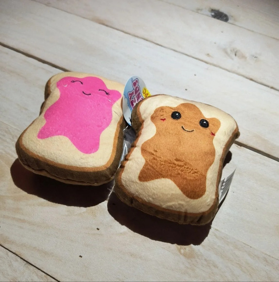 Fuzzy Friends Peanut Butter & Jelly Valentine’s Day Exclusive Plush Toy Soft New - Picture 2 of 4